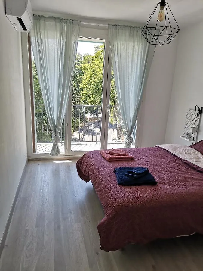 Appartement Mysofa'Mily Tout Confort, Avec Garage Et Parking Avignon Apartment